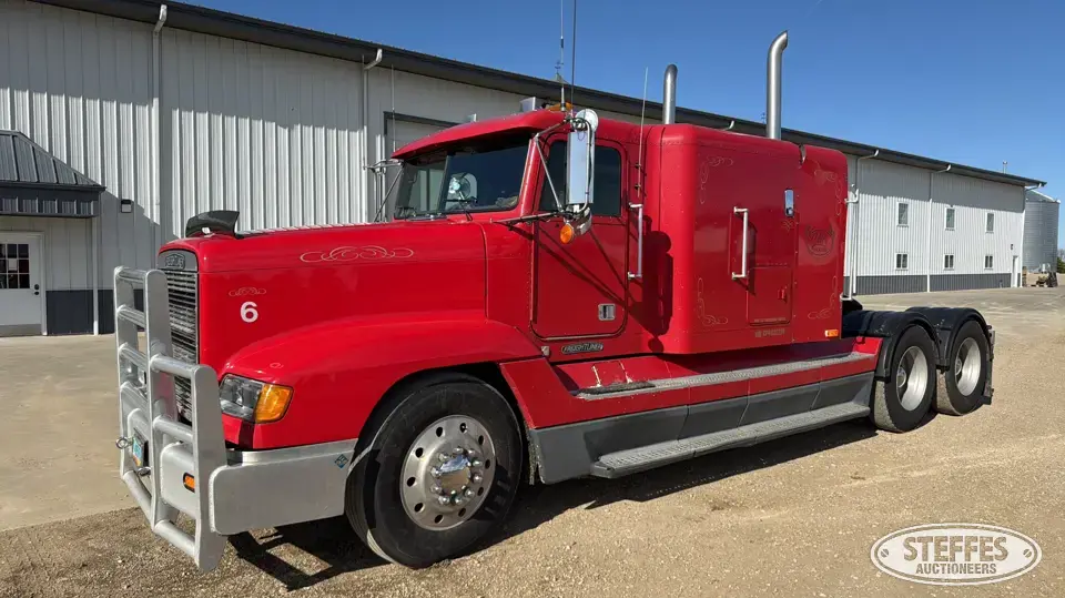 1994 Freightliner FLD120 Conventional Truck with Sleeper