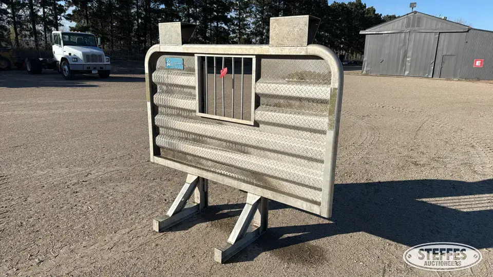 Merritt headache rack Truck-Trailer Part
