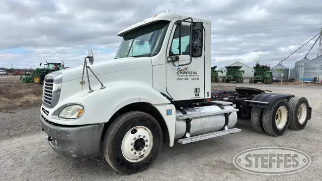 2007 Freightliner Columbia CL120