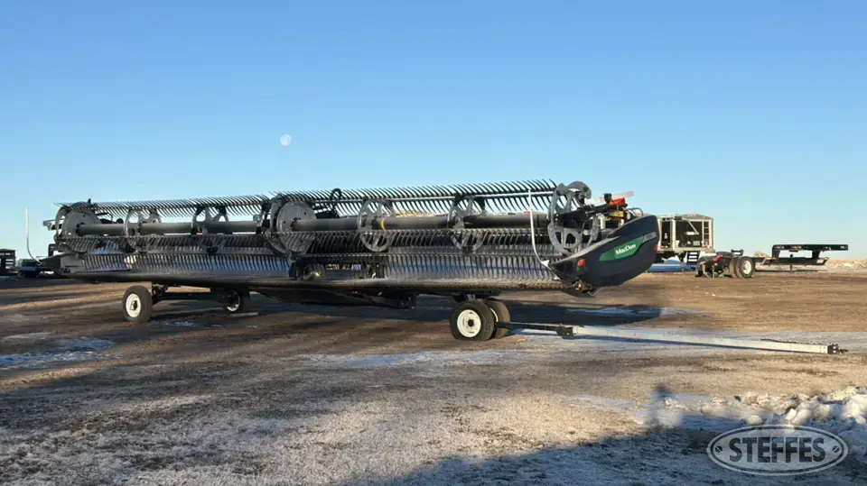 2022 MacDon FD240 Draper Head