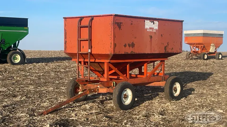 Huskee 225 Gravity Box