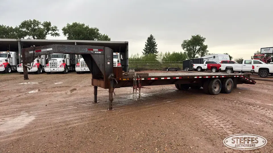 2001 Road King Flatbed Trailer