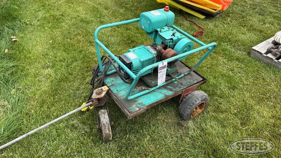 Onan portable generator Generators Less Than 10 kW