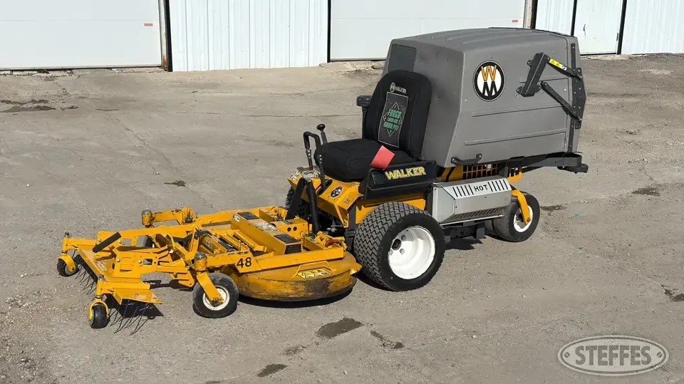 2015 Walker T25i Zero Turn Mower