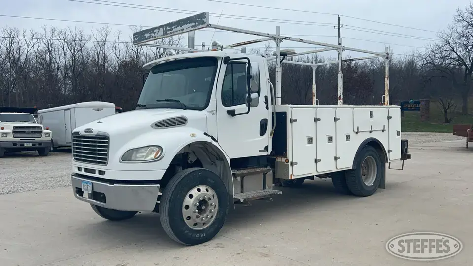 2006 Freightliner M2106 Service Utility Truck