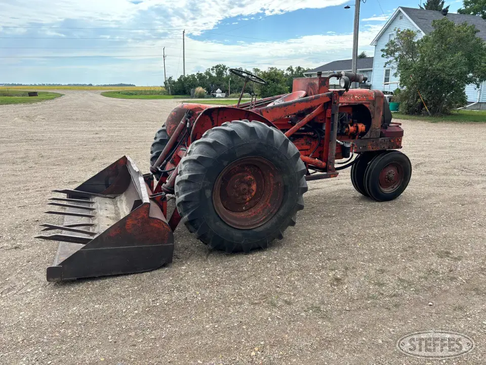 1941 Allis-Chalmers WC 2WD Tractor