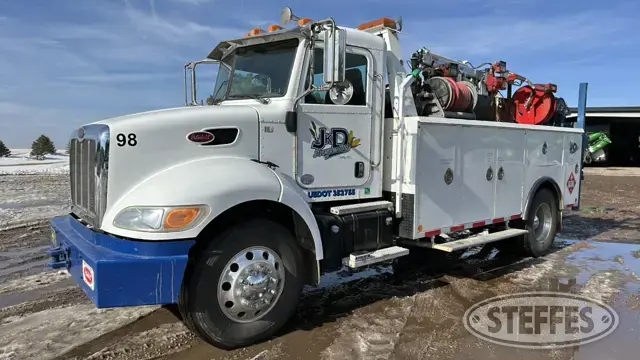 2013 Peterbilt 337