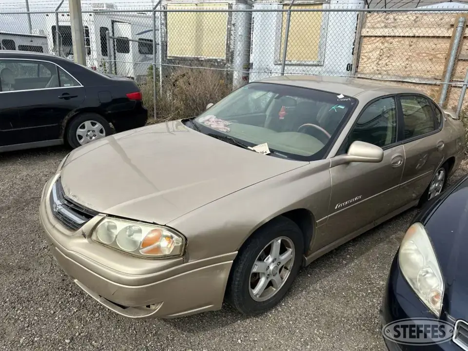2004 Chevrolet Impala LS Car