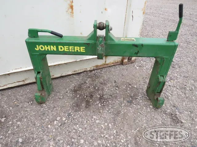 John Deere Cat 2