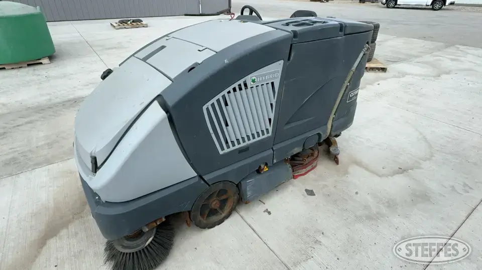 Advance CS700048LP Sweeper