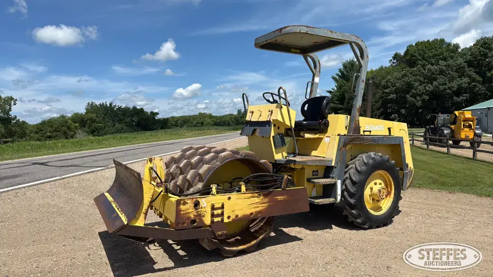 1996 Bomag BW 142 PDB-2 Self-Propelled Padfoot Compactor