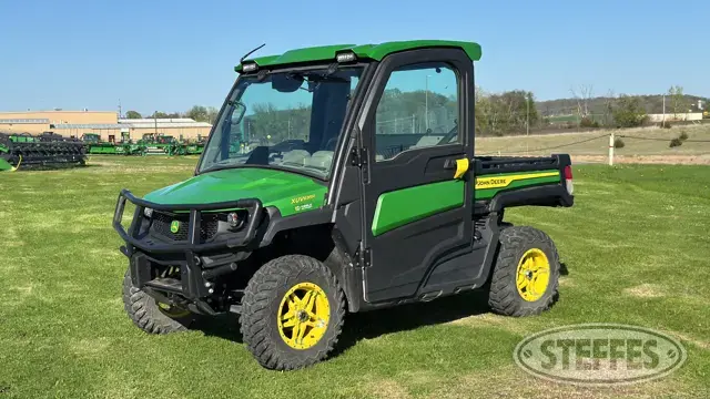 2022 John Deere XUV835R