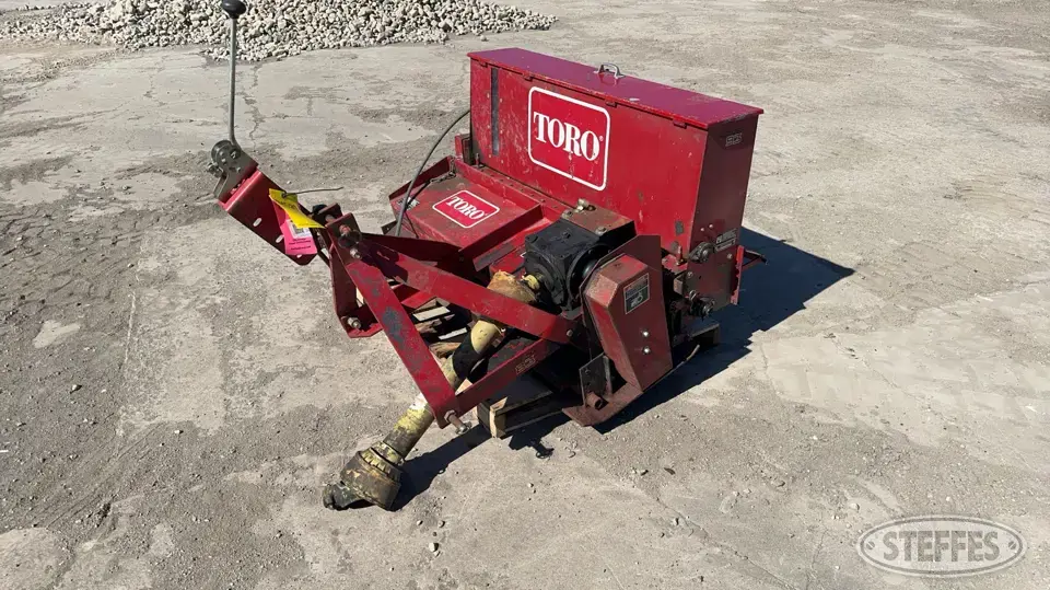 2001 Toro Aerothatch 83 Lawn and Garden-Other