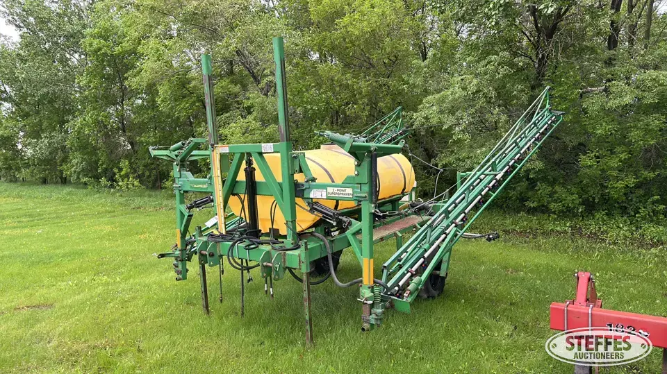 Summers SuperSprayer Pull-Type Sprayer