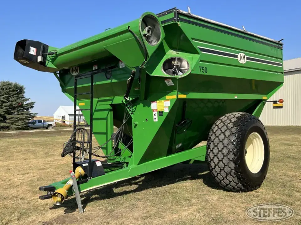 J&M 750 Grain Cart