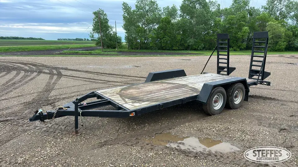 1985 Shop-built tandem axle equipment trailer Flatbed Trailer