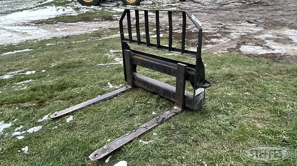 John Deere Pallet Forks Skid Steer Fork