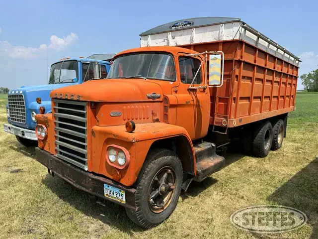 1961 Dodge 700