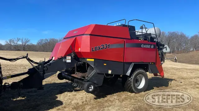 2002 Case IH LBX331