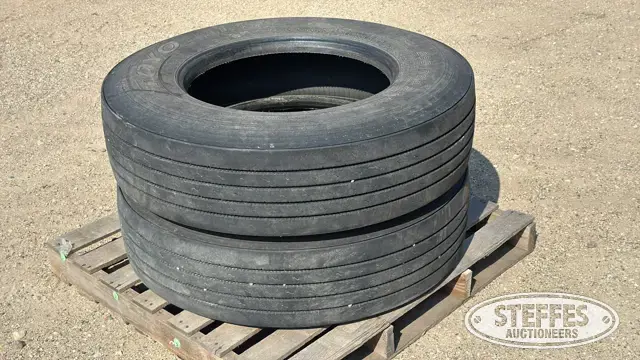 (2) Toyo M147-295/75R-22.5
