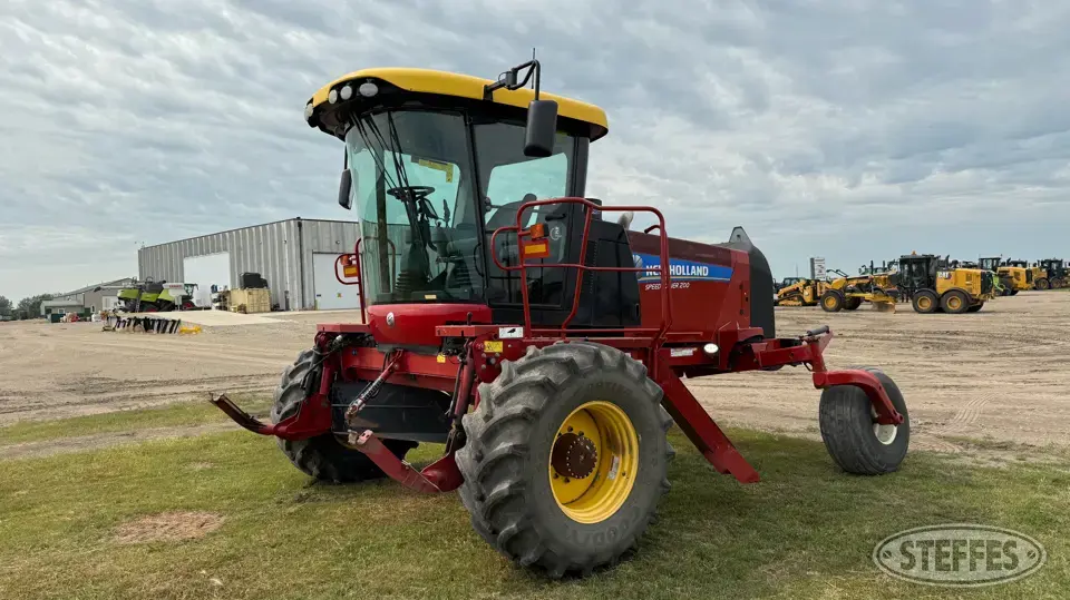 2014 New Holland SR200 Self-Propelled Windrower