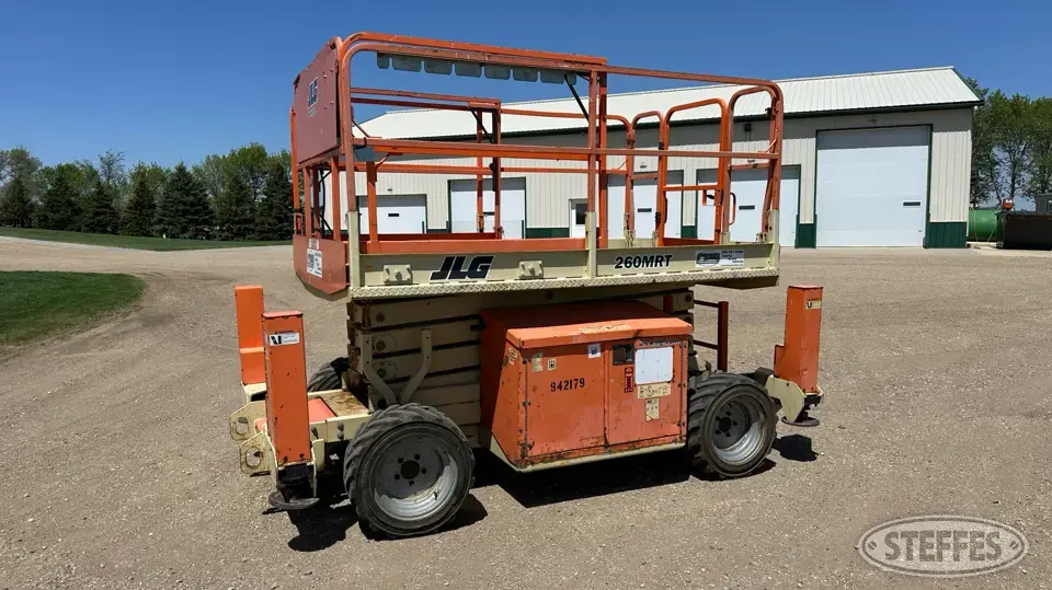 JLG 260MRT Scissor Lift