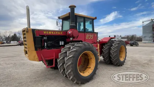 1978 Versatile 835