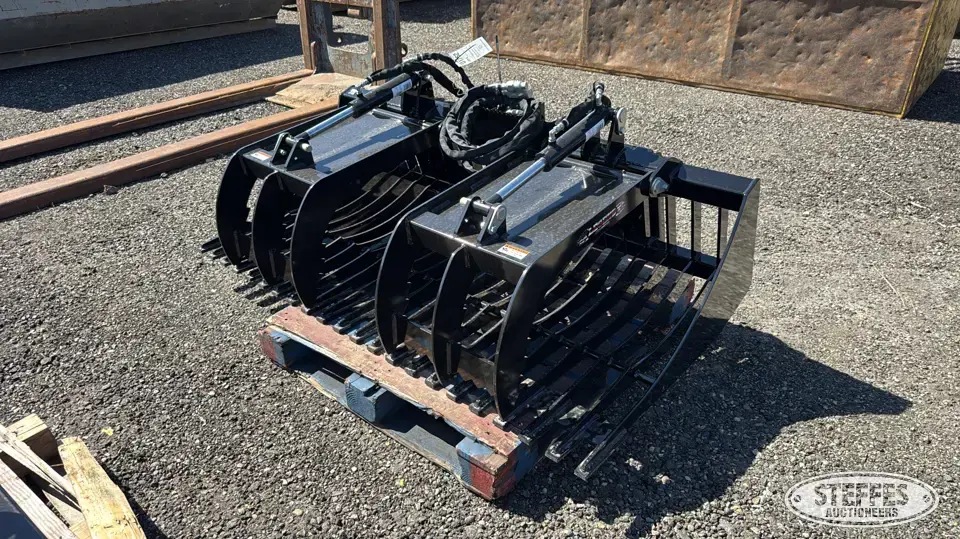 Legend Attachments 23001 Skid Steer Bucket