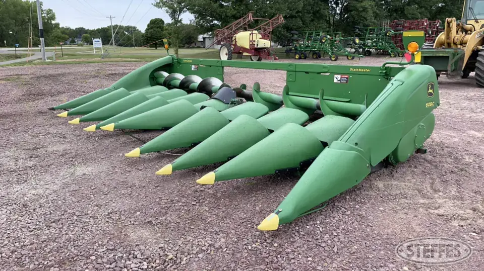 2014 John Deere 608C StalkMaster Corn Head