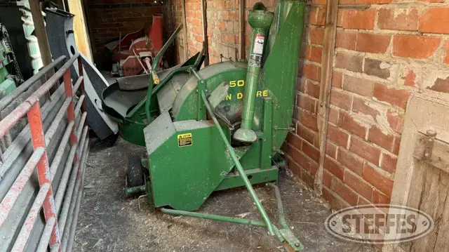 John Deere 150