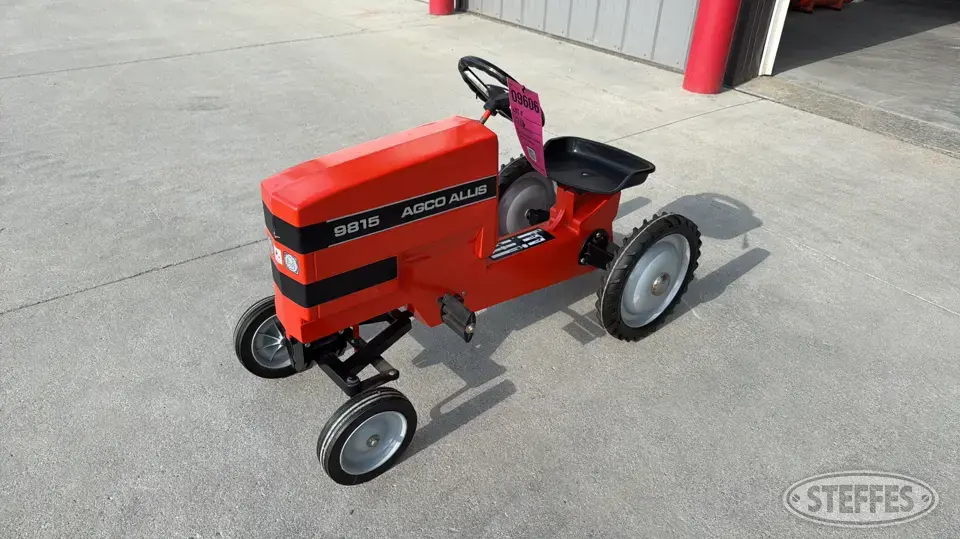 AGCO Allis 9815 pedal tractor Toy