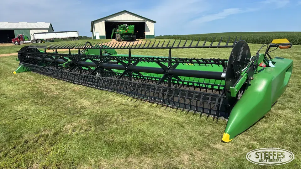 2021 John Deere RD40F Draper Head