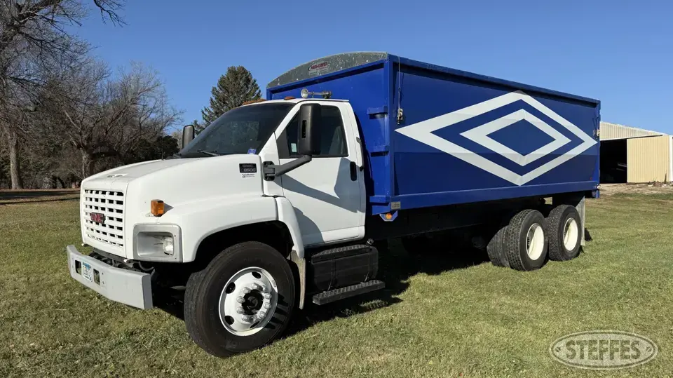 2003 GMC C8500 Tandem Boxed Truck