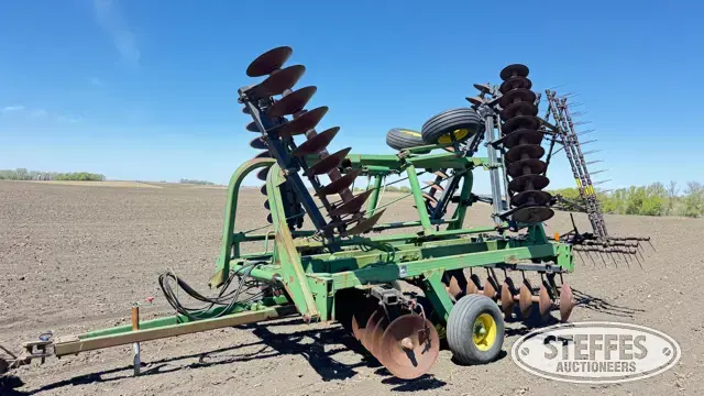 John Deere 235
