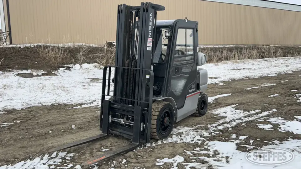 Nissan 60 Warehouse Forklift