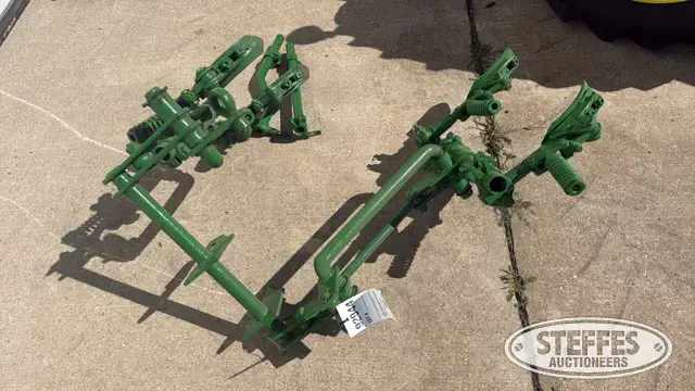 John Deere chisel plow