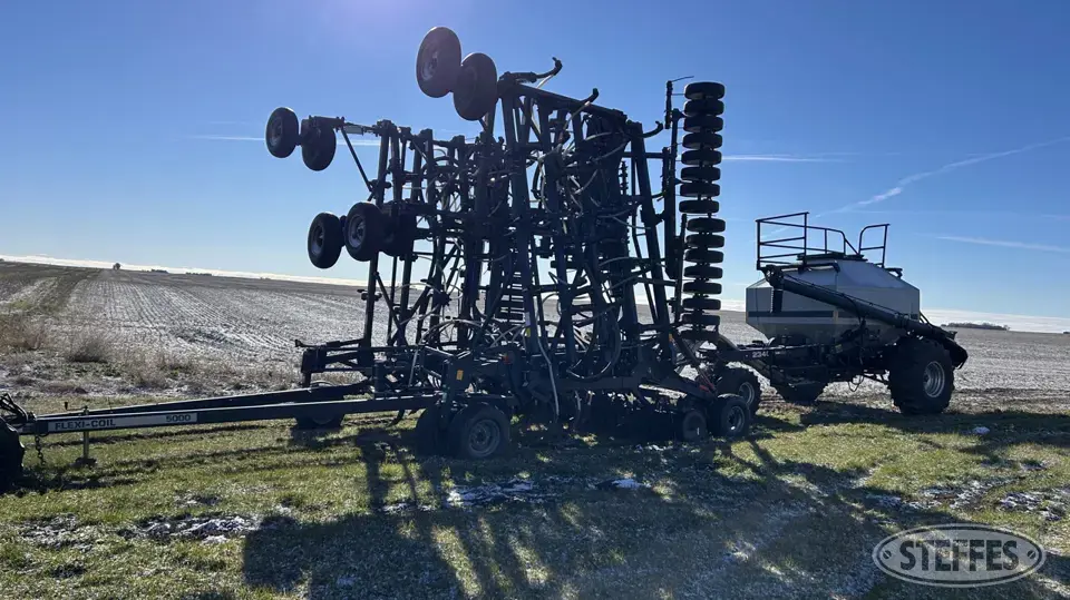 2000 Flexi-Coil 5000 Air Drills and Air Seeder