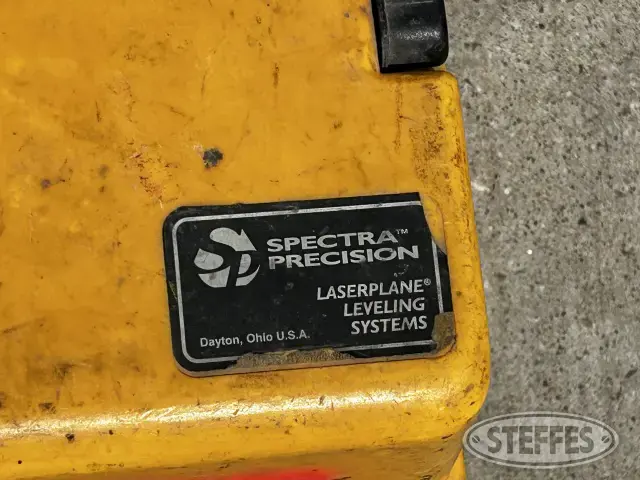Spectra Precision L-200