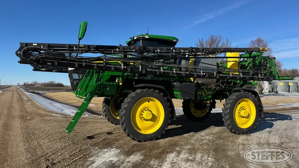 2022 John Deere 410R Self-Propelled Sprayer