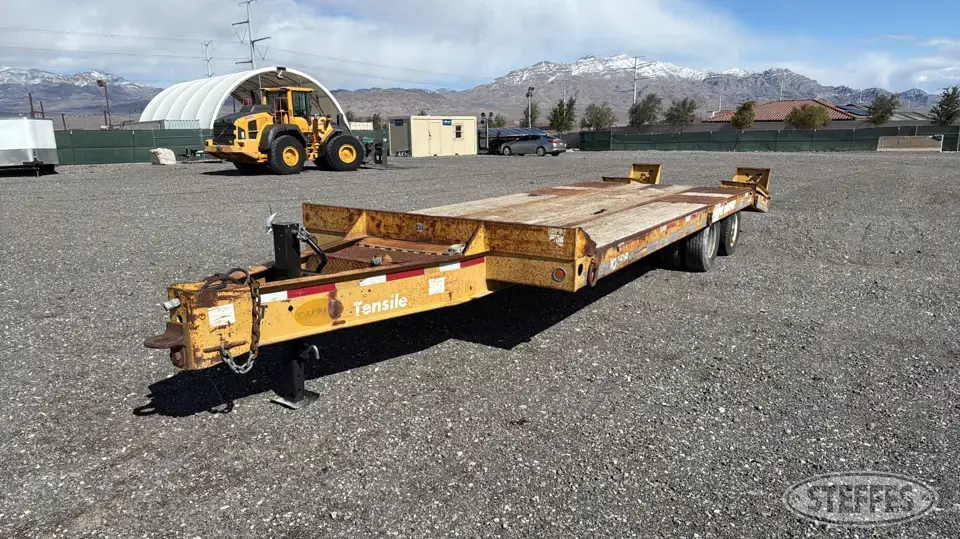 1999 Eager Beaver Flatbed Trailer
