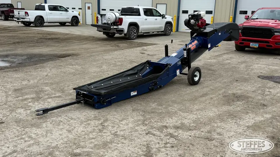 Kwik-Belt 1815 Transfer-Jump Augers and Conveyor
