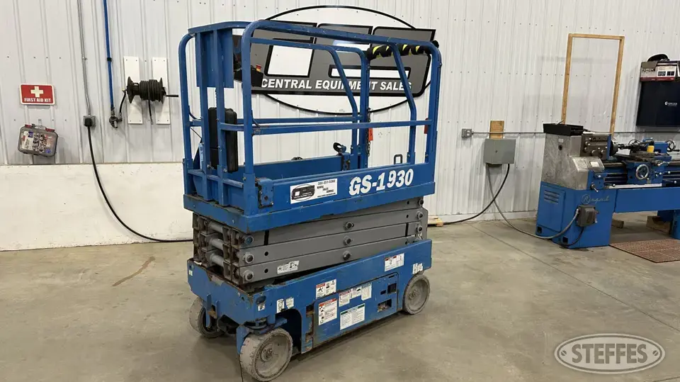 2016 Genie GS-1930 Scissor Lift
