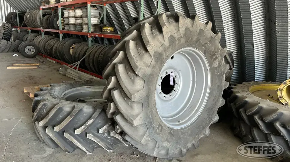 (4) BKT Agri-Max RT657 650/65R38 sprayer tires Tractor-Implement Tire