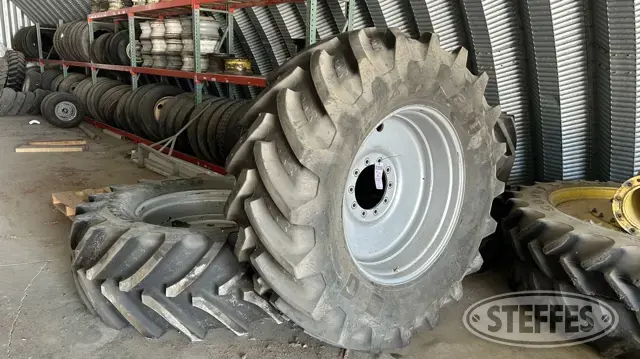 (4) BKT Agri-Max RT657 650/65R38 sprayer tires