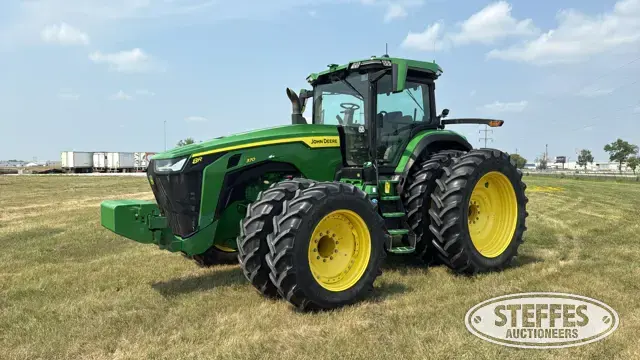 2022 John Deere 8R 370