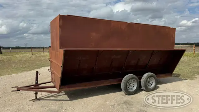Shop-built tandem axle creep feeder