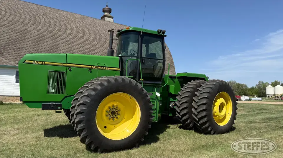 1996 John Deere 8770 4WD Tractor