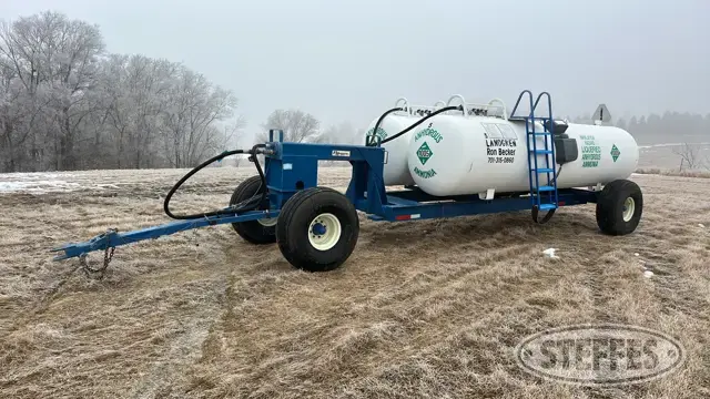 P&H tandem NH3 trailer