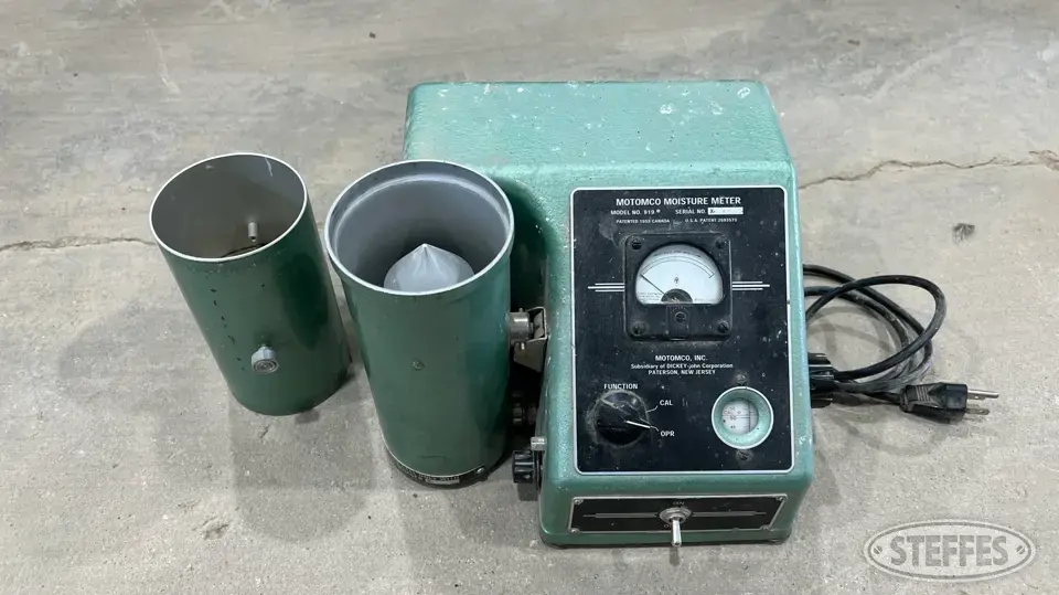 Motomco 919 Farm Support Item