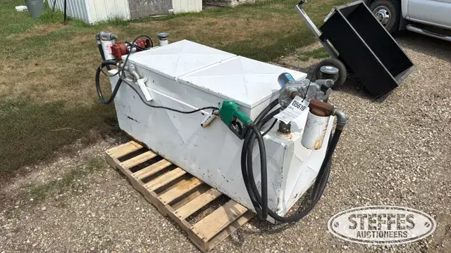 Approx. 150 gal. service fuel tank